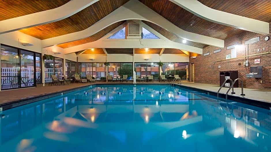 Best Western Prairie Inn & Conference Center