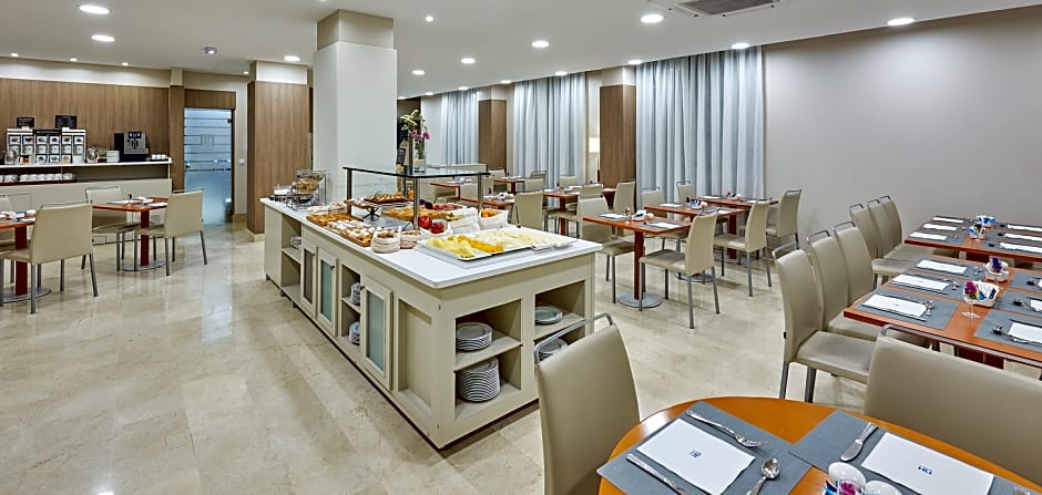 NH Express Las Artes