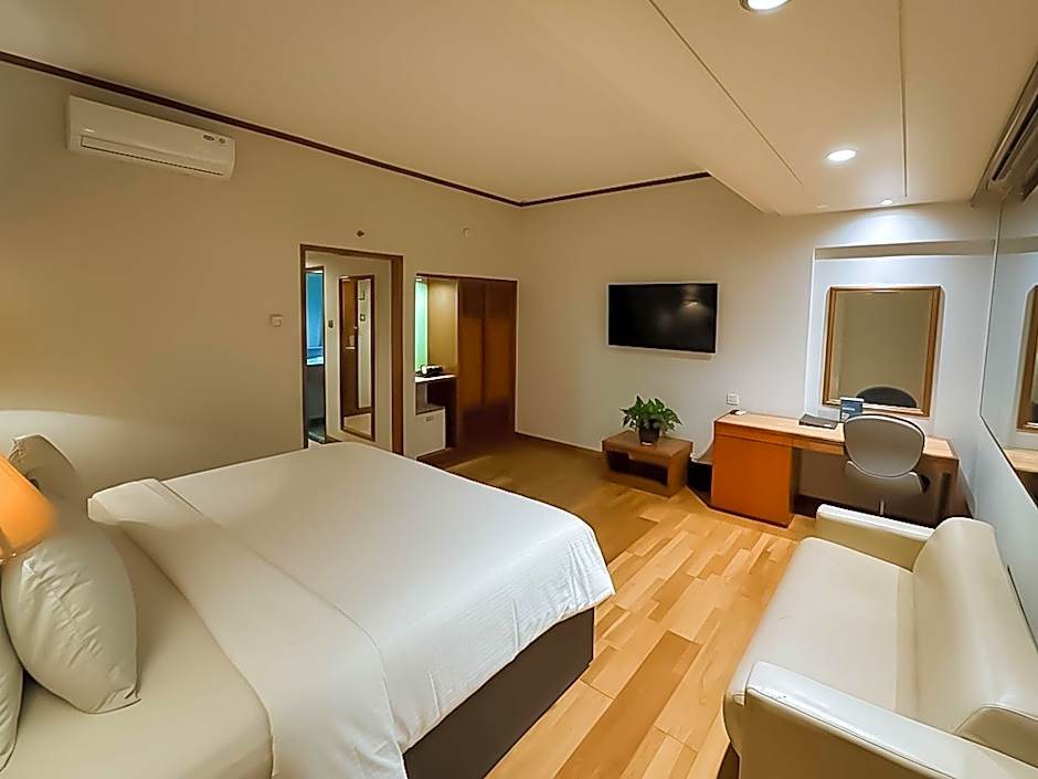The Hills Nagoya Batam