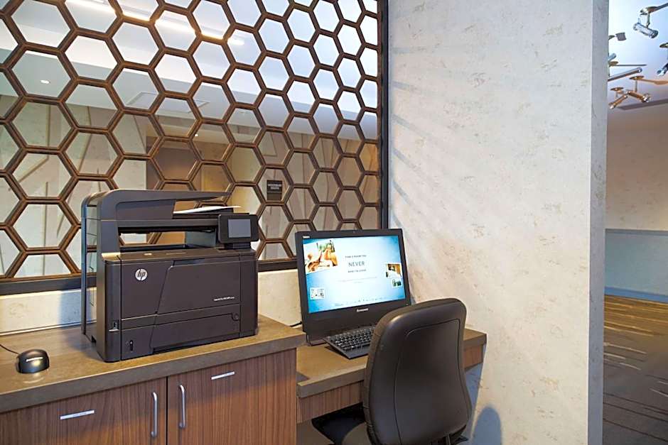 Hilton Garden Inn Burlington Downtown