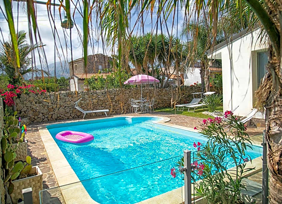 Villa Manzella piscina privata