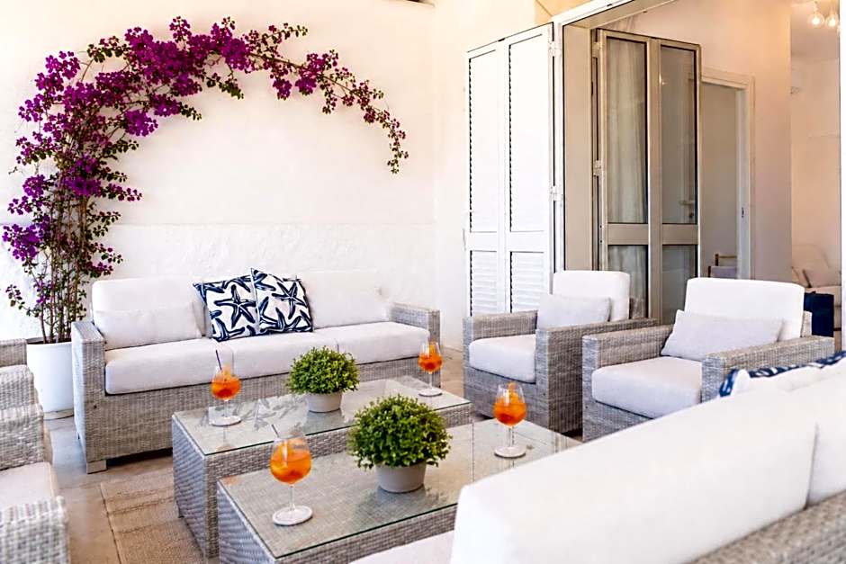 Amira Beach Villa by Le Dhome Sicily