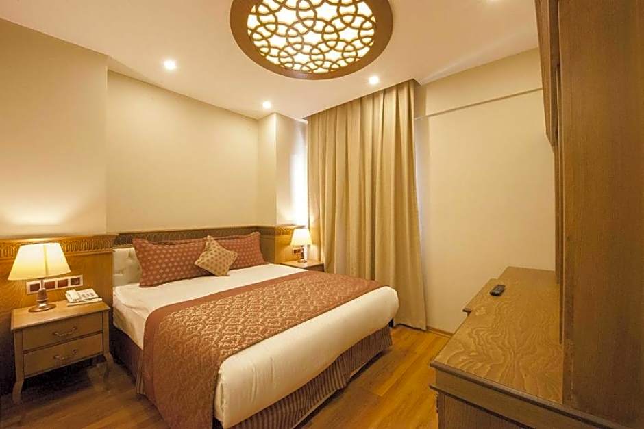 Foto 1 daripada 5 — Triple Room