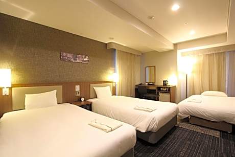 Superior Twin Room - Non-Smoking