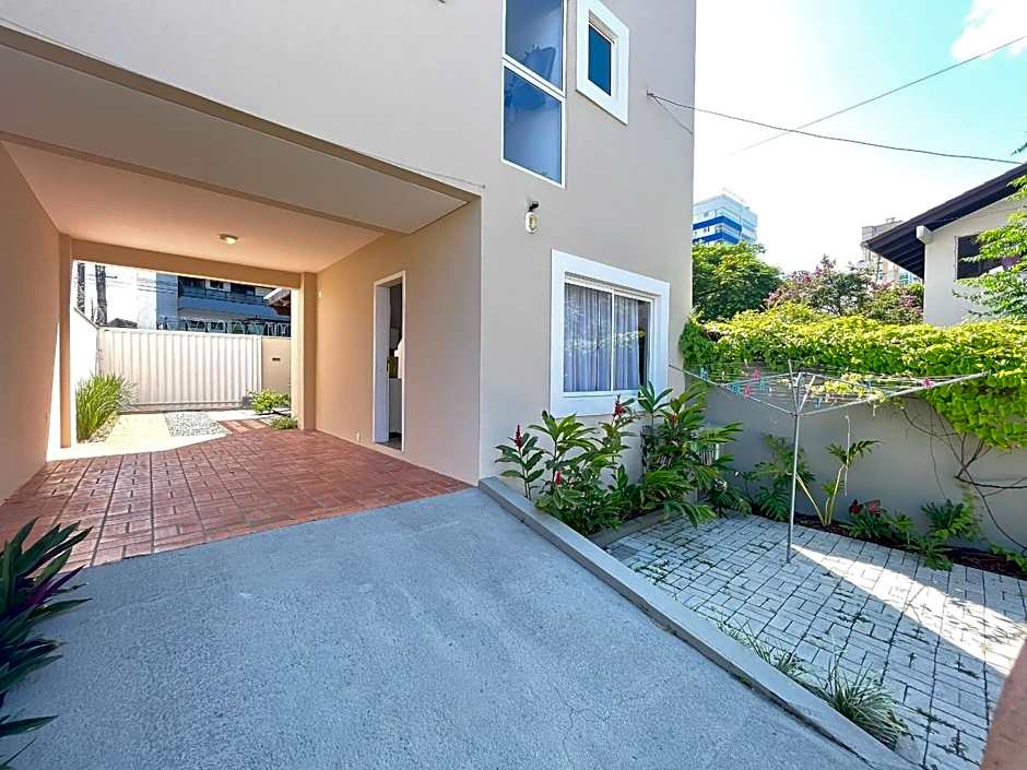 120m da praia no centro de Piçarras