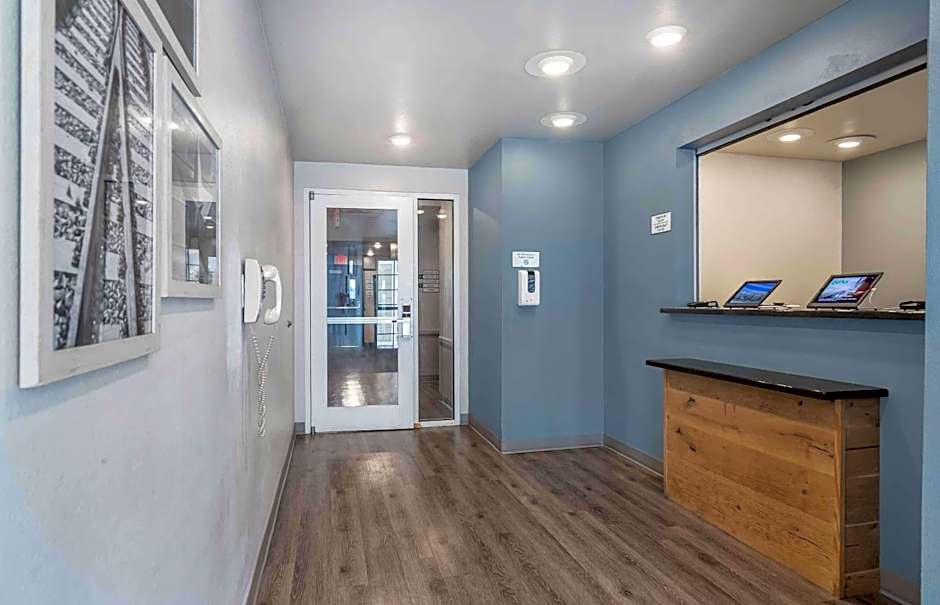 Extended Stay America Select Suites - Austin - Northwest