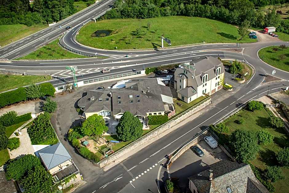 Hôtel-Restaurant Le Calice Du Gevaudan - A75