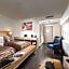 Bo33 Hotel Family & Suites