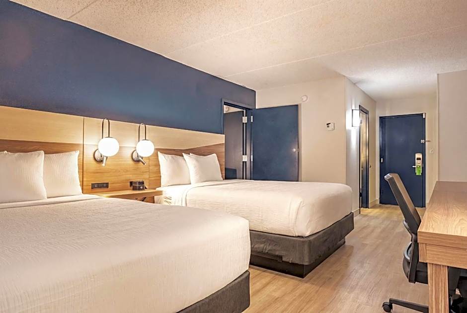La Quinta Inn & Suites by Wyndham Danbury