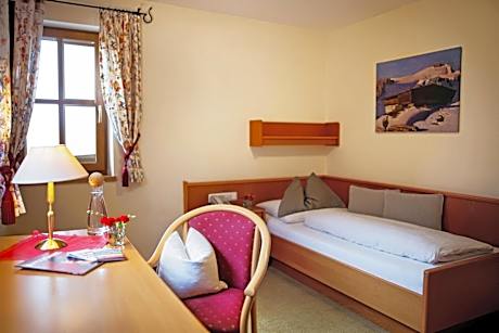 Single Room with Shower