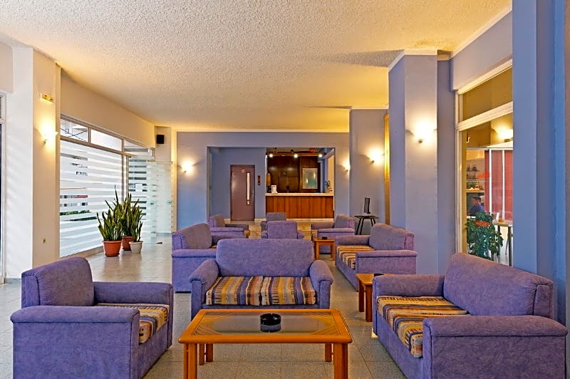 Trianta Hotel Apartmentos