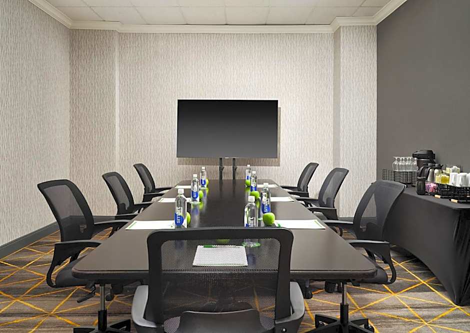 Holiday Inn Boston - Dedham Hotel & Conference Center By IHG