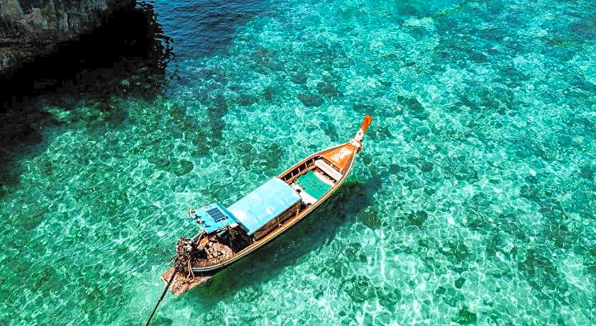 SAii Phi Phi Island Village - Complimentary Shared Speedboat Transfer for 5 Nights and Longer