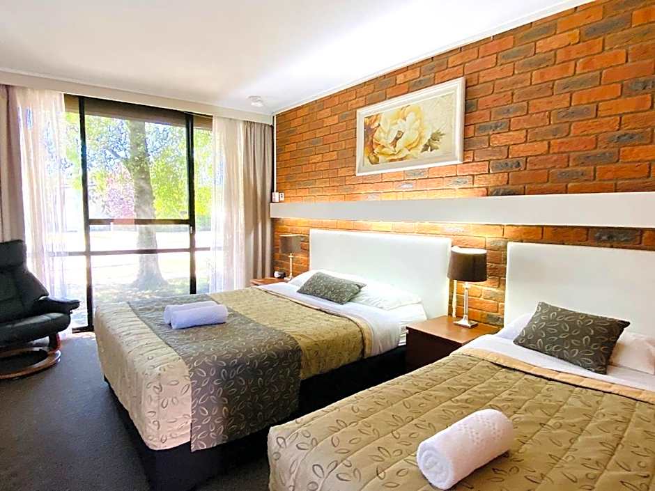 Connells Motel & Serviced Apartments