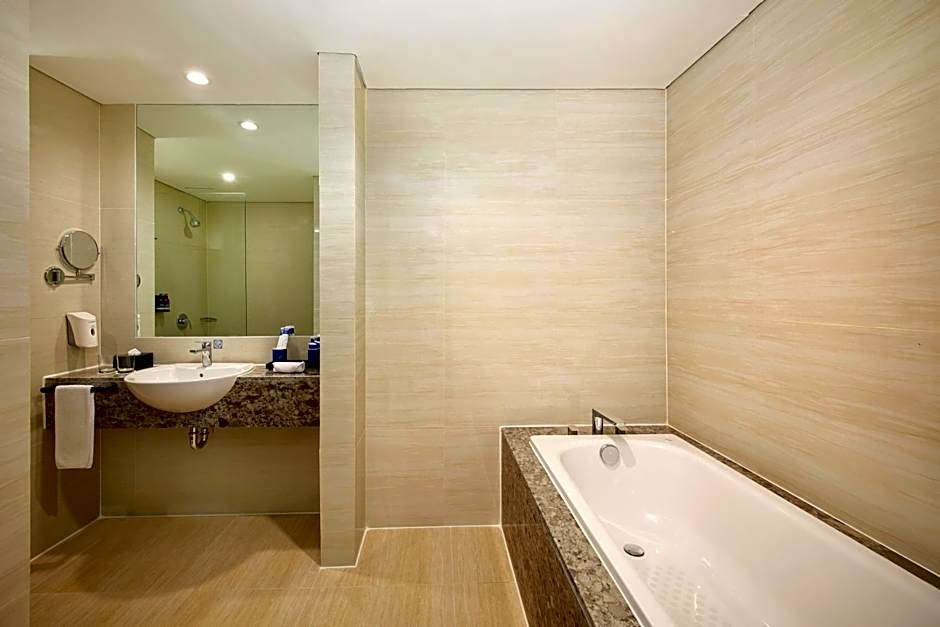 Aston Inn Pantai Losari Makassar