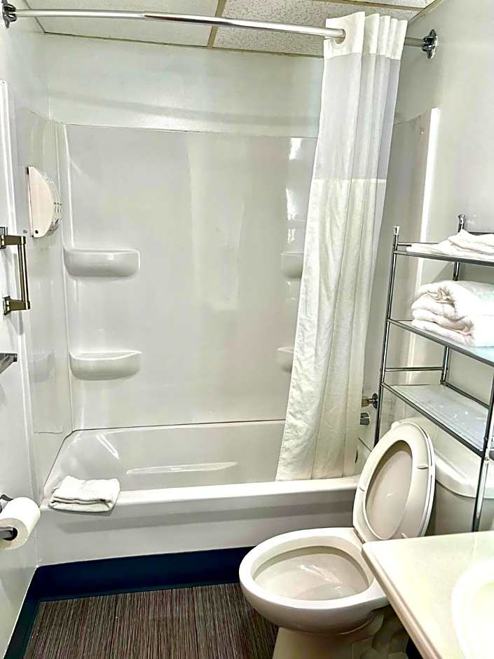 Travelodge by Wyndham Gallipolis