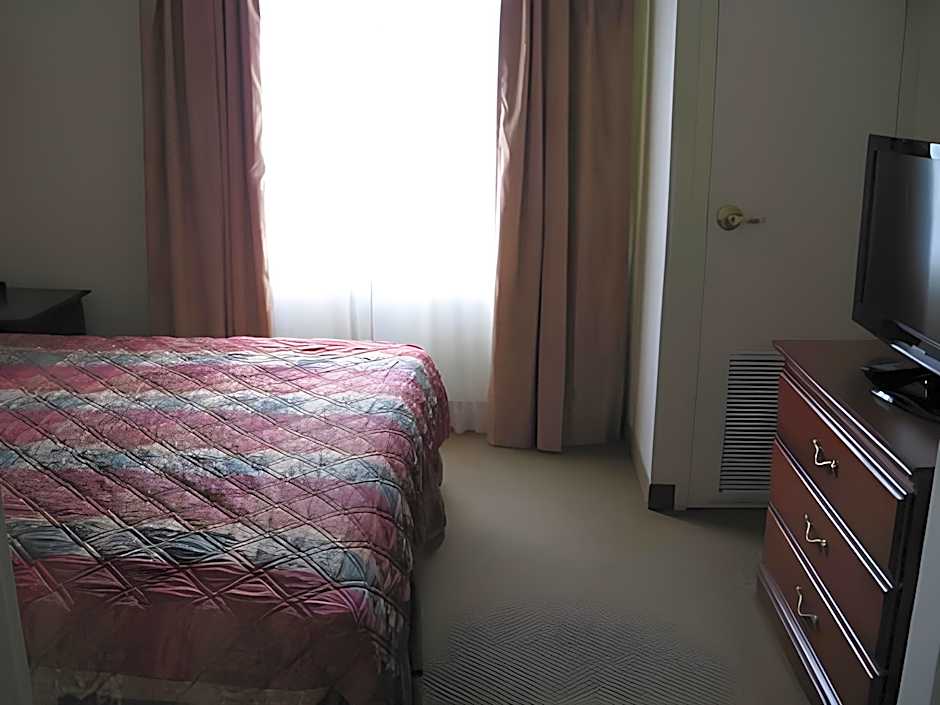Econo Lodge Inn & Suites - Marianna