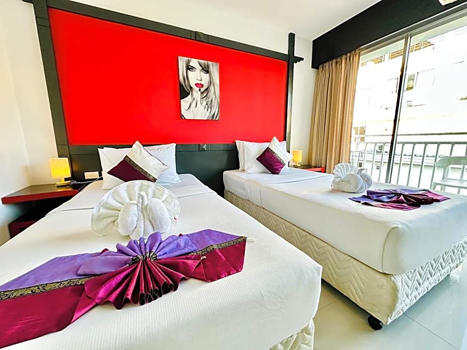 Hotel Baya Phuket - Rooftop Pool, Next to Food Market & Steps to Beach