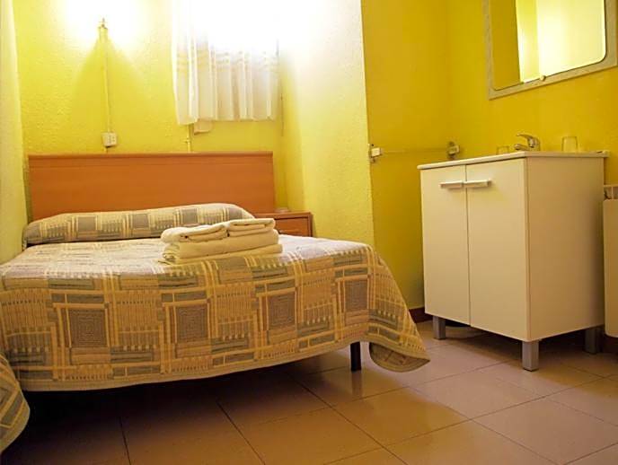 Hostal Delfos