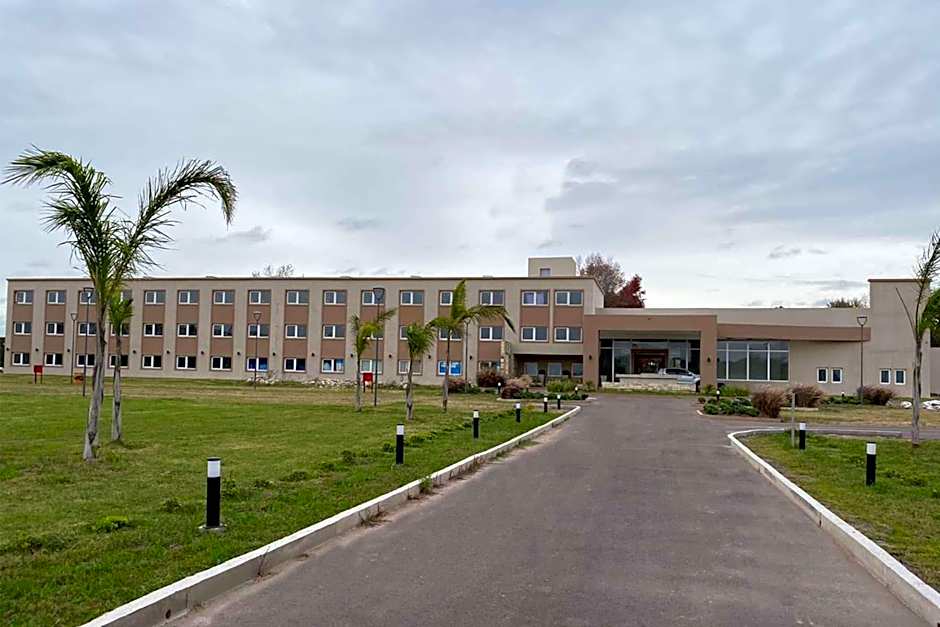 Days Inn By Wyndham Zarate