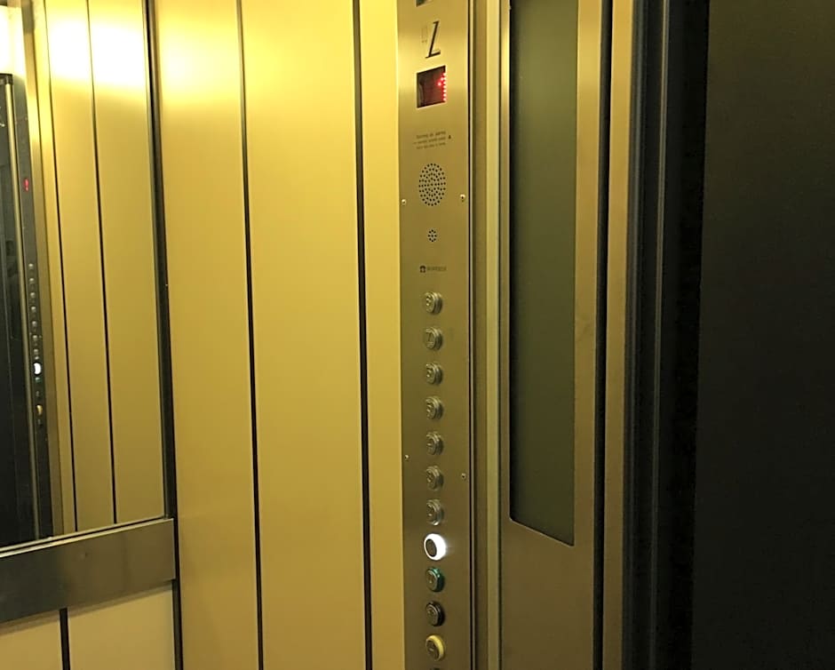 MD Modern Hotel - Jardines