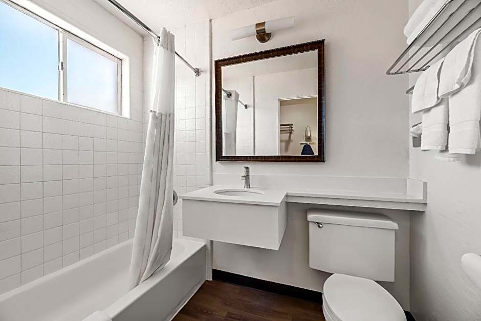 Travelodge by Wyndham Page