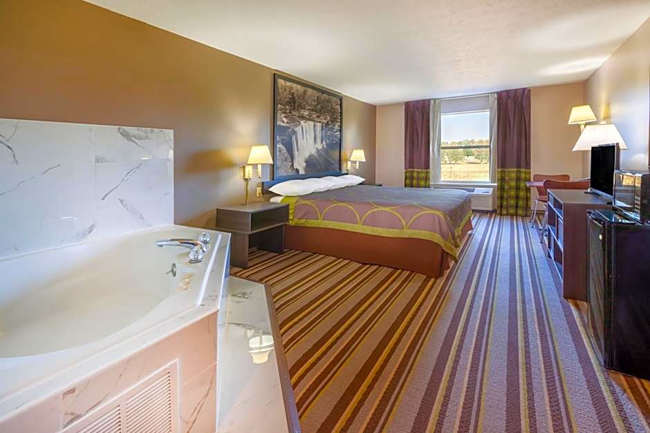 Super 8 by Wyndham La Grange KY