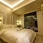 A Residence @ Between Hilton & Cititel Hotel