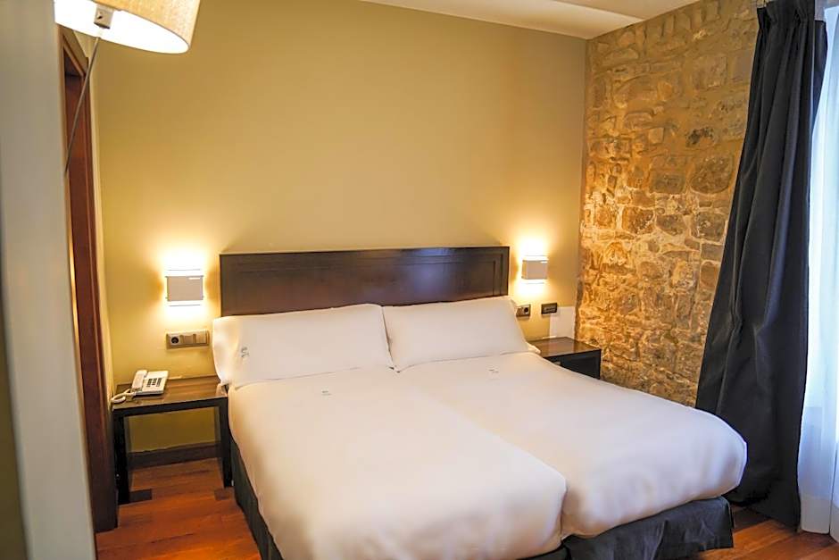 Hotel Baeza Monumental by eme hoteles