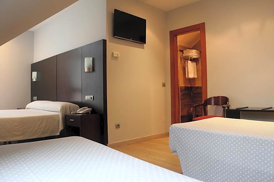 Hotel 44
