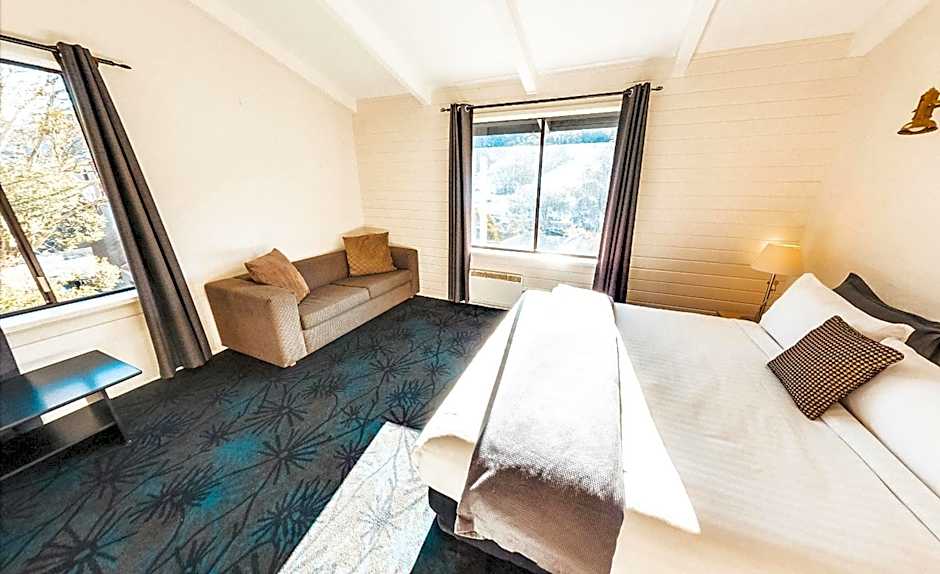 Bernti's Mountain Inn