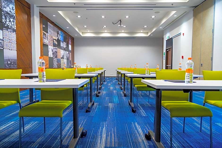 Holiday Inn Express And Suites Ensenada Centro By IHG