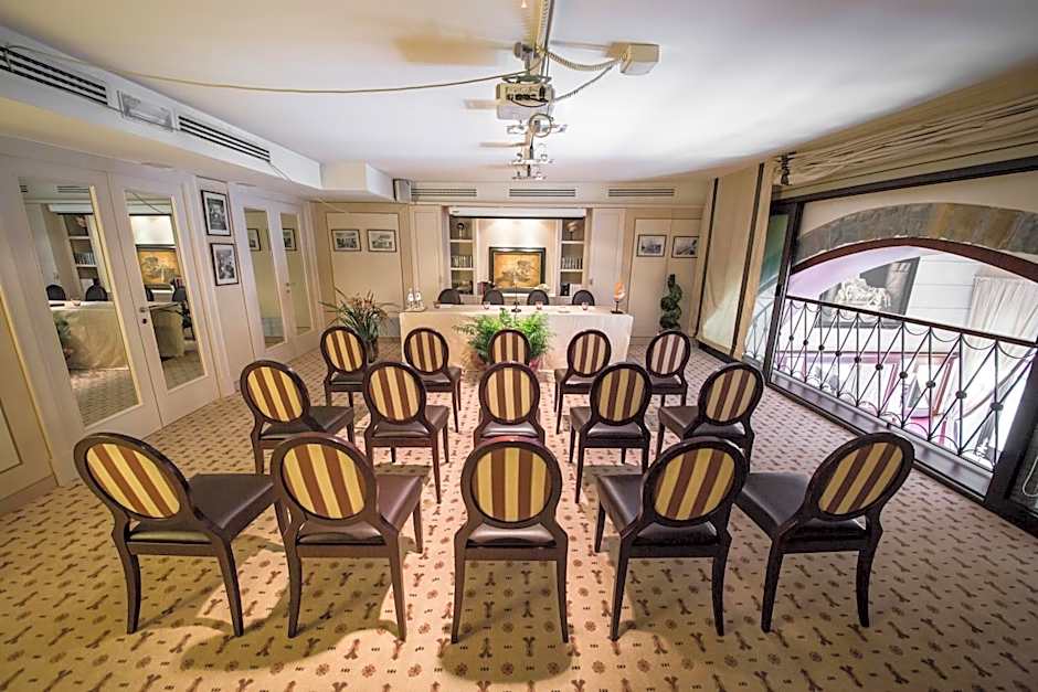 Victoria Hotel Letterario