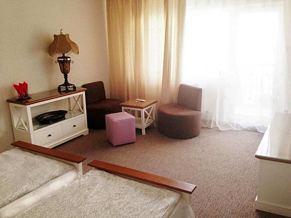 Photo 1 of 6 of Deluxe 2 Beds, Balcony