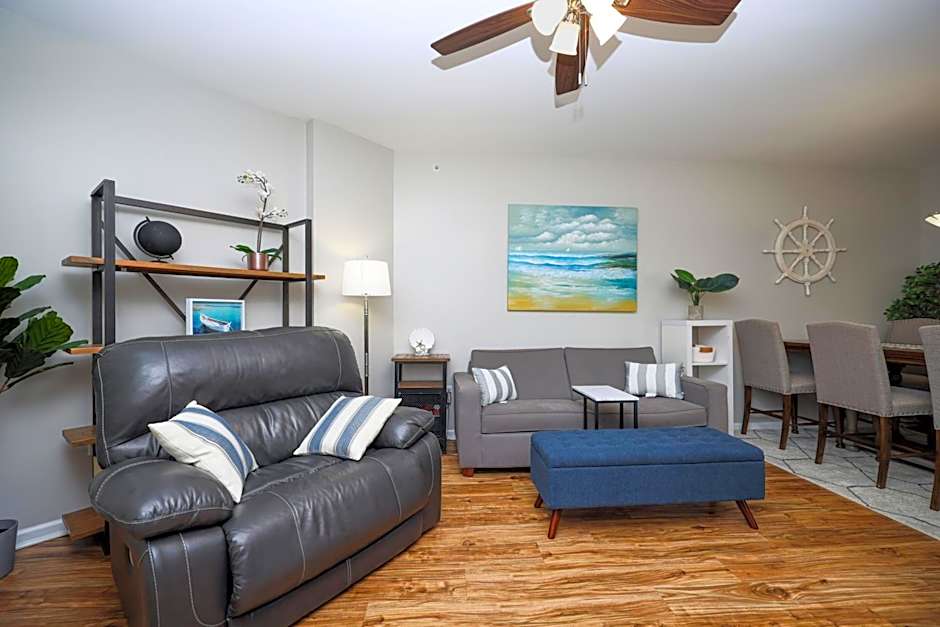 Marvelous 9th Floor Condo Gulf, Pool & Sunset View