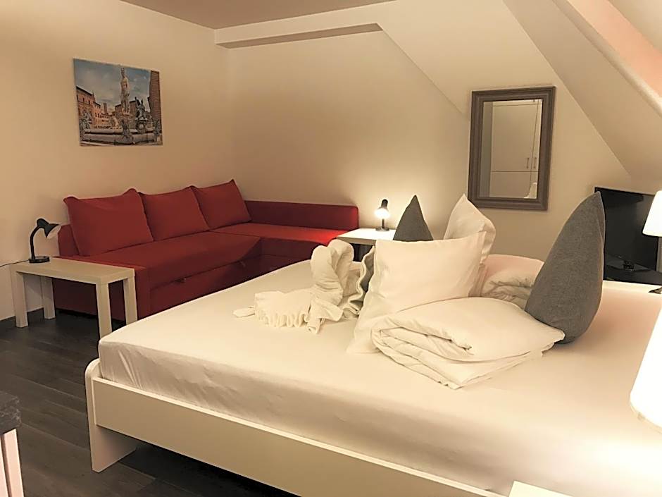 INSIDE Five Hotel