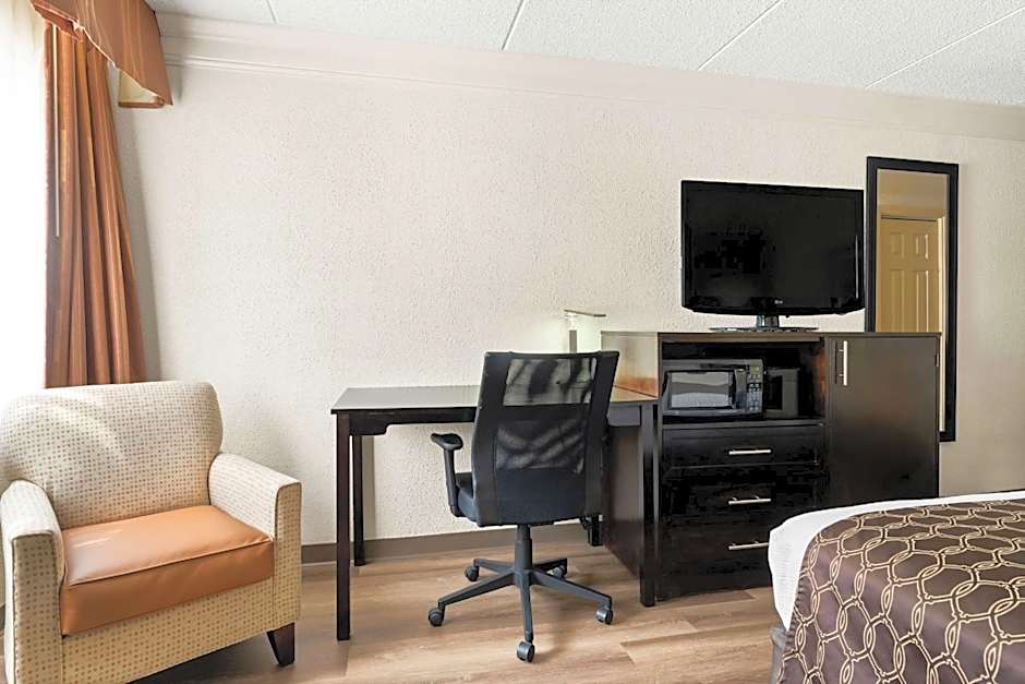 Best Western Riverside Inn