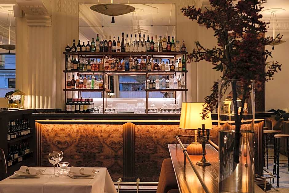 Hotel Carlton's Montmartre