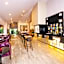 Oh! The Urban Oasis - Adults only