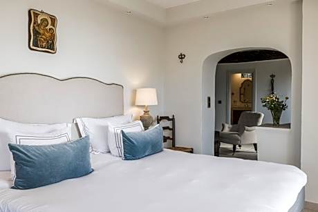 Junior Suite with Balcony
