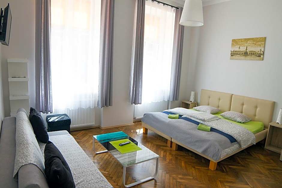 Dream Hostel & Apartments