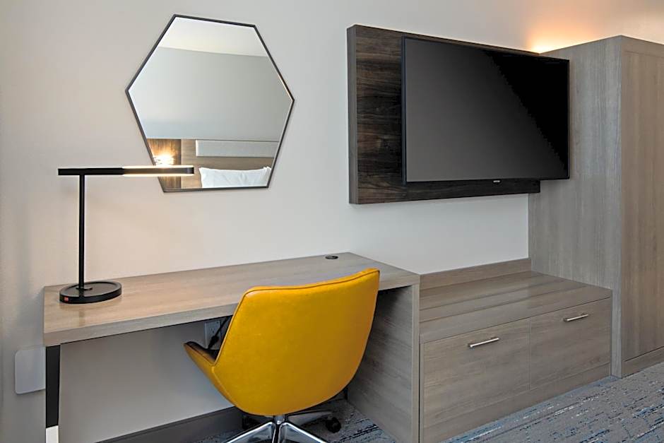 Photo 1 of 9 of 1 King Bed Suite, Hearing Accessible