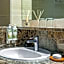 Acacia Suite