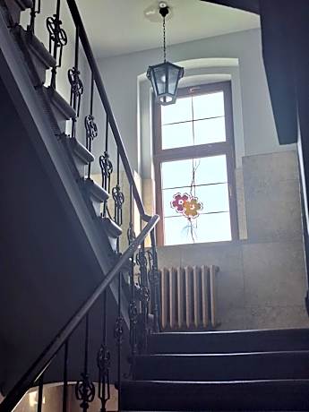 Single Room with Shared Bathroom