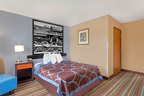 Queen Room - Disability Access