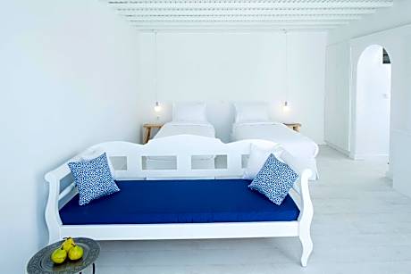 Deluxe Suite with Hill View