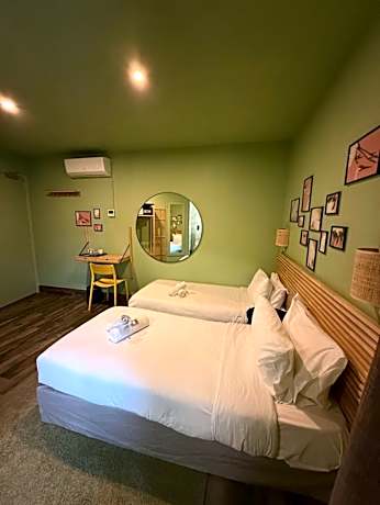 Standard Twin Room