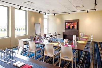Aloft Jacksonville Airport