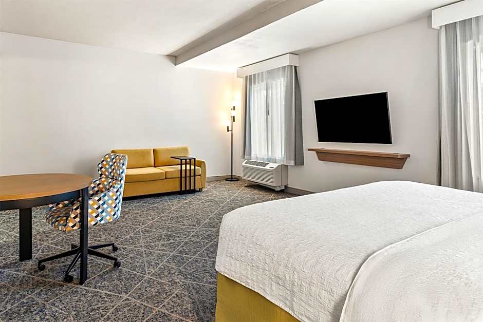 Hampton Inn By Hilton & Suites Merced