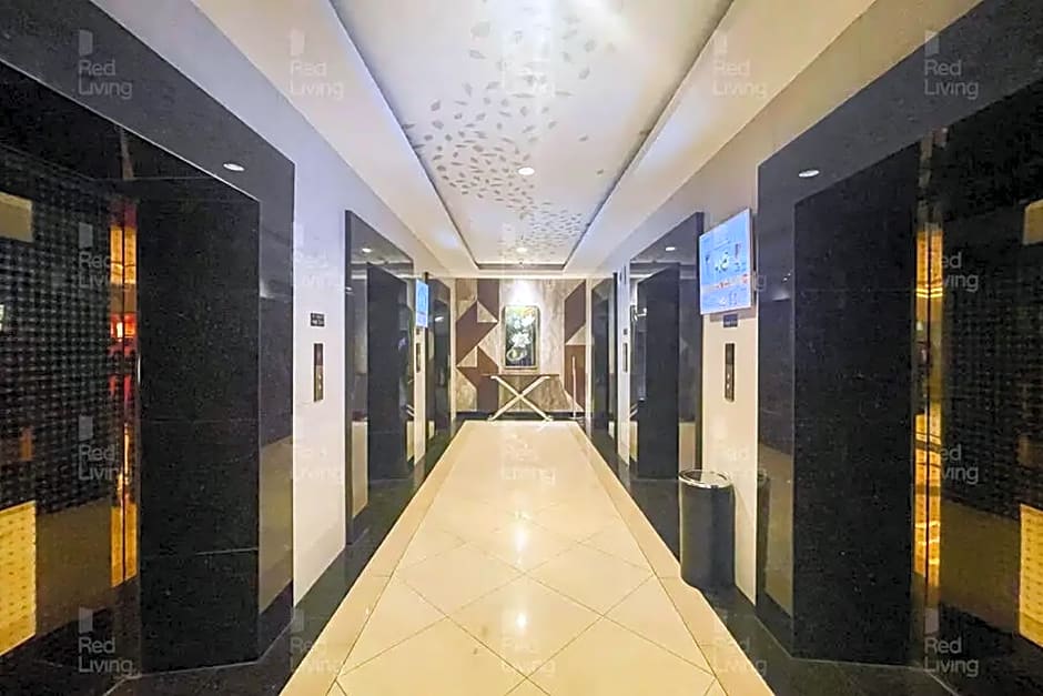 Redliving Apartemen Grand Kamala Lagoon Icha Rooms – Bekasi, ID